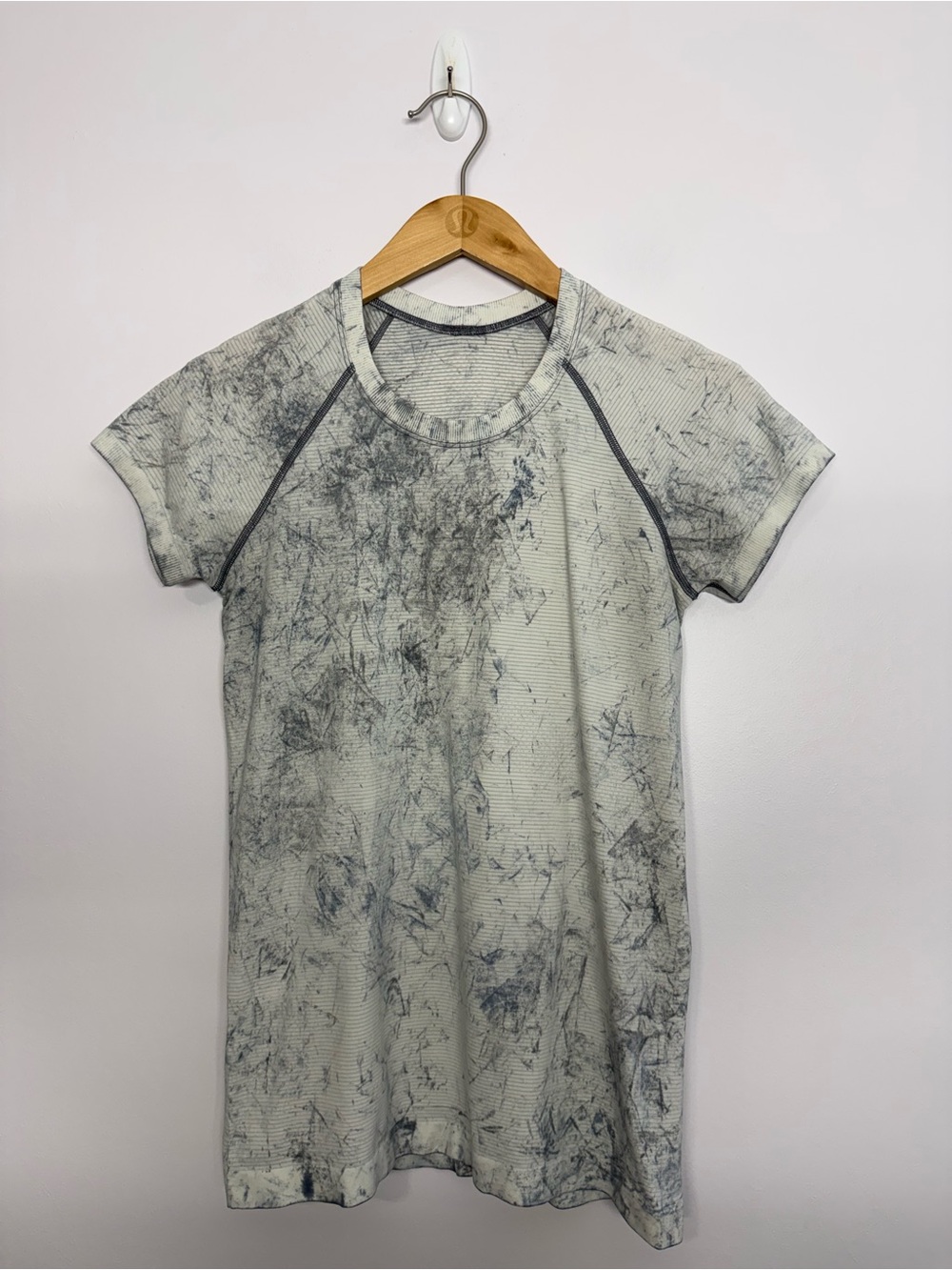 69: Lululemon Swiftly Tech Short Sleeve Multi Dye White / Grey / Black Size 8